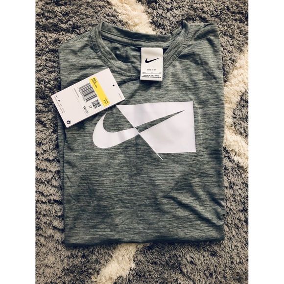 Boys Nike Dri-Fit Tee - Picture 1 of 2